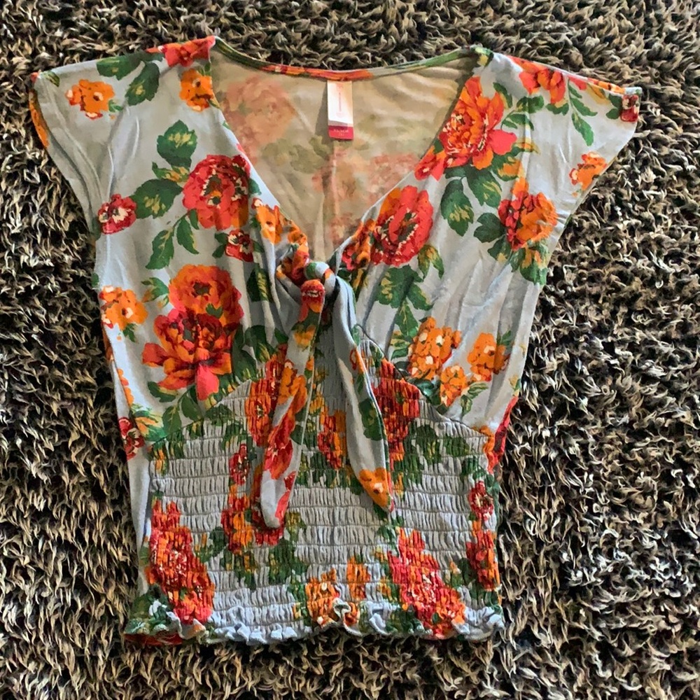 Cute flower shirt